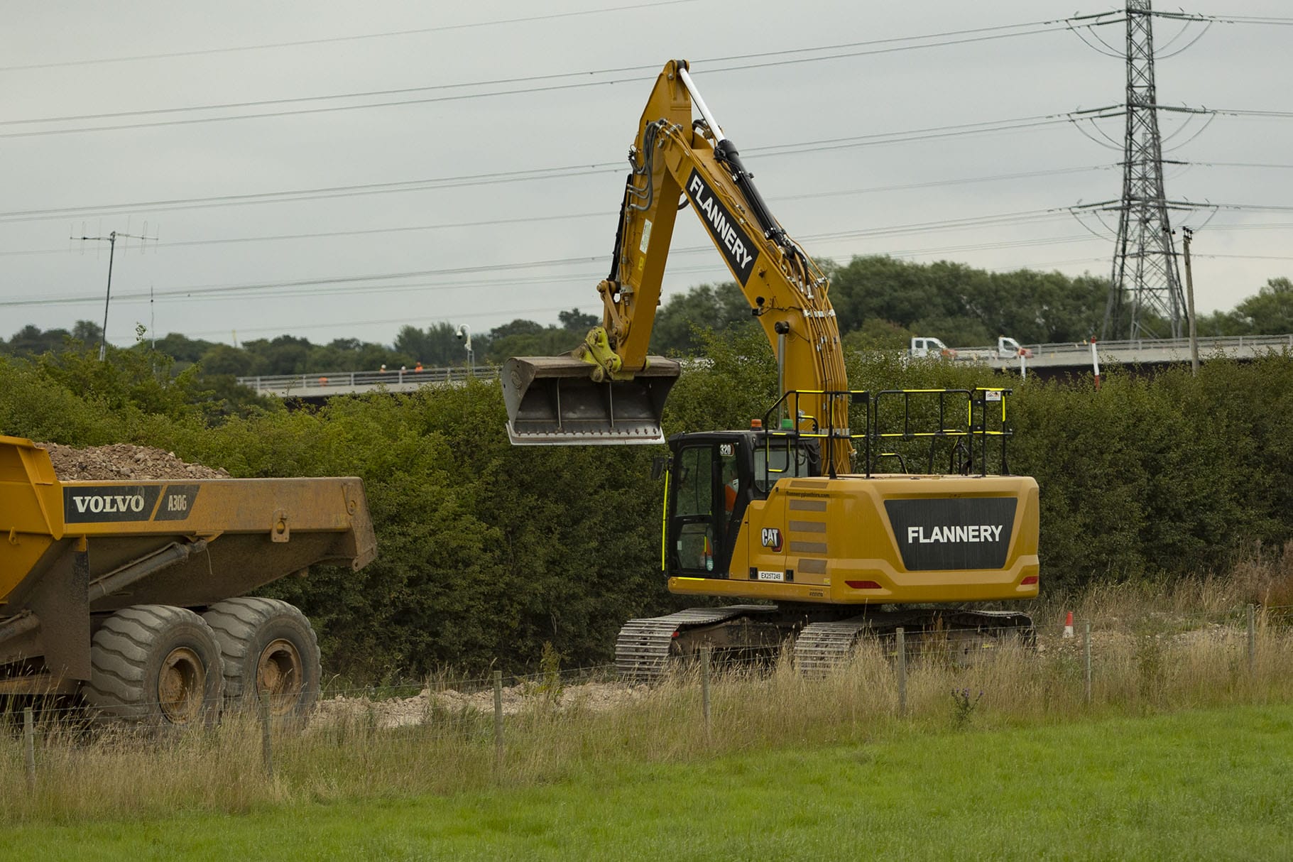 CAT 320 GC